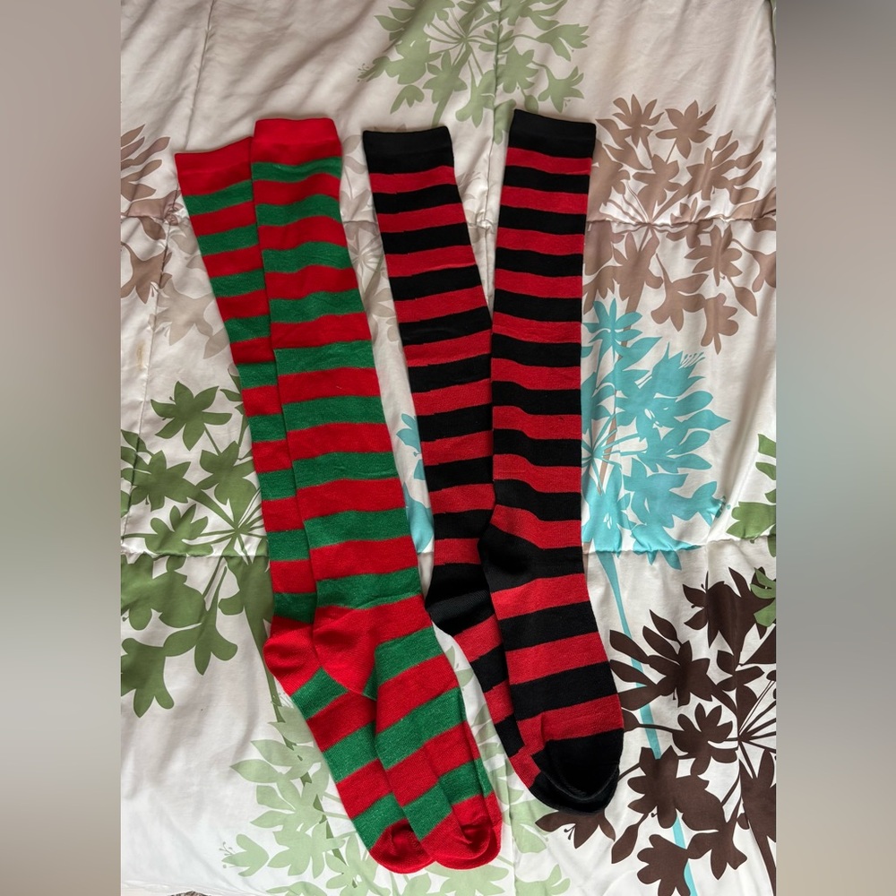 Striped Knee-High Socks Set - Red/Green & Black/Red
